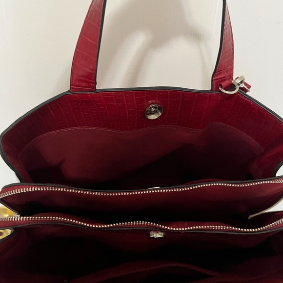 Red, Croc Leather, Shoulder Tote Bag, 3 Partitions - Picture 3 of 3